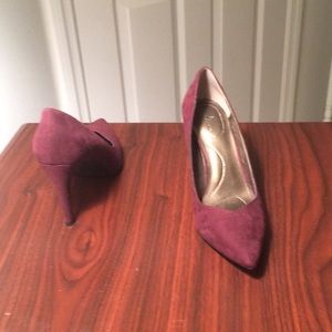 NWOT Unworn Maroon Pumps